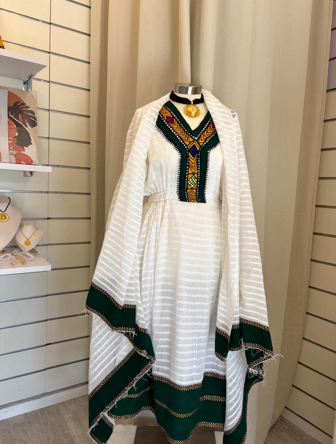 שמלה אתיופית מסורתית - דגם 3