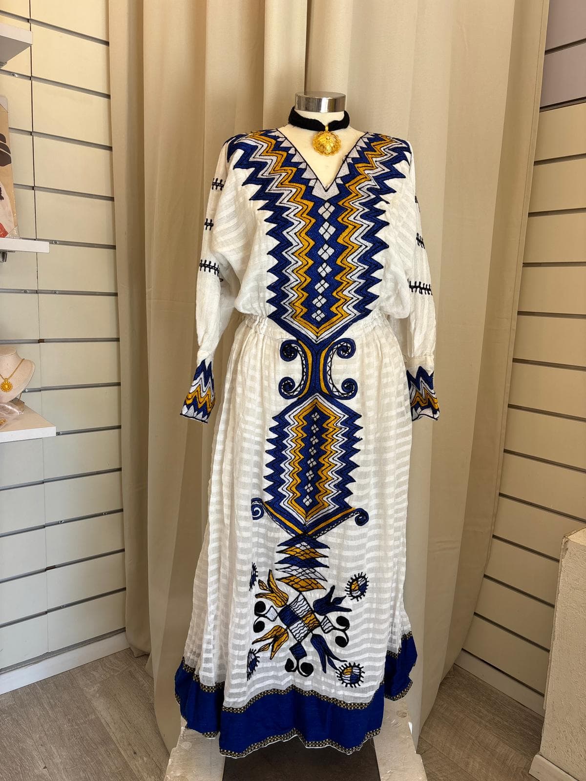 שמלה אתיופית מסורתית יוקרתית