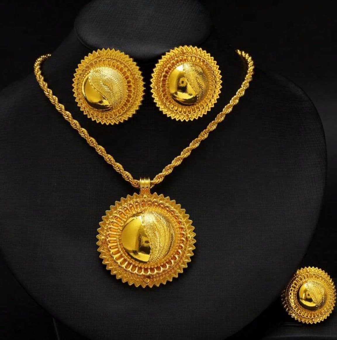 סט תכשיטי זהב מסורתי – אתיופית